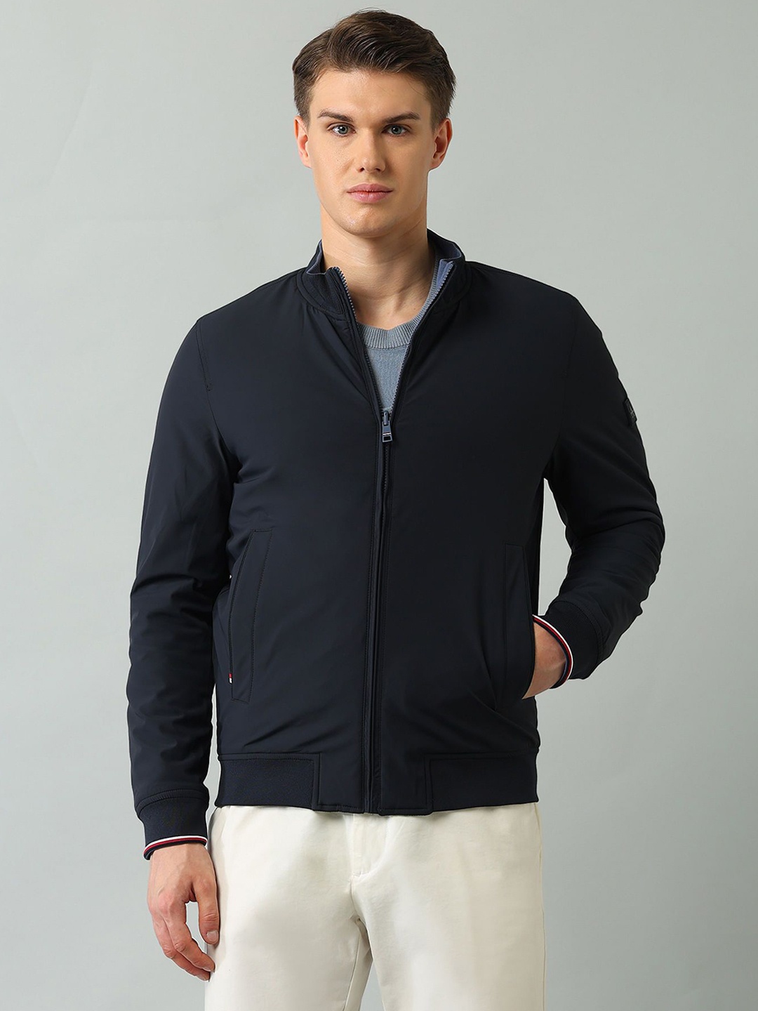 

Arrow Sport Men Quilted Jacket, Blue