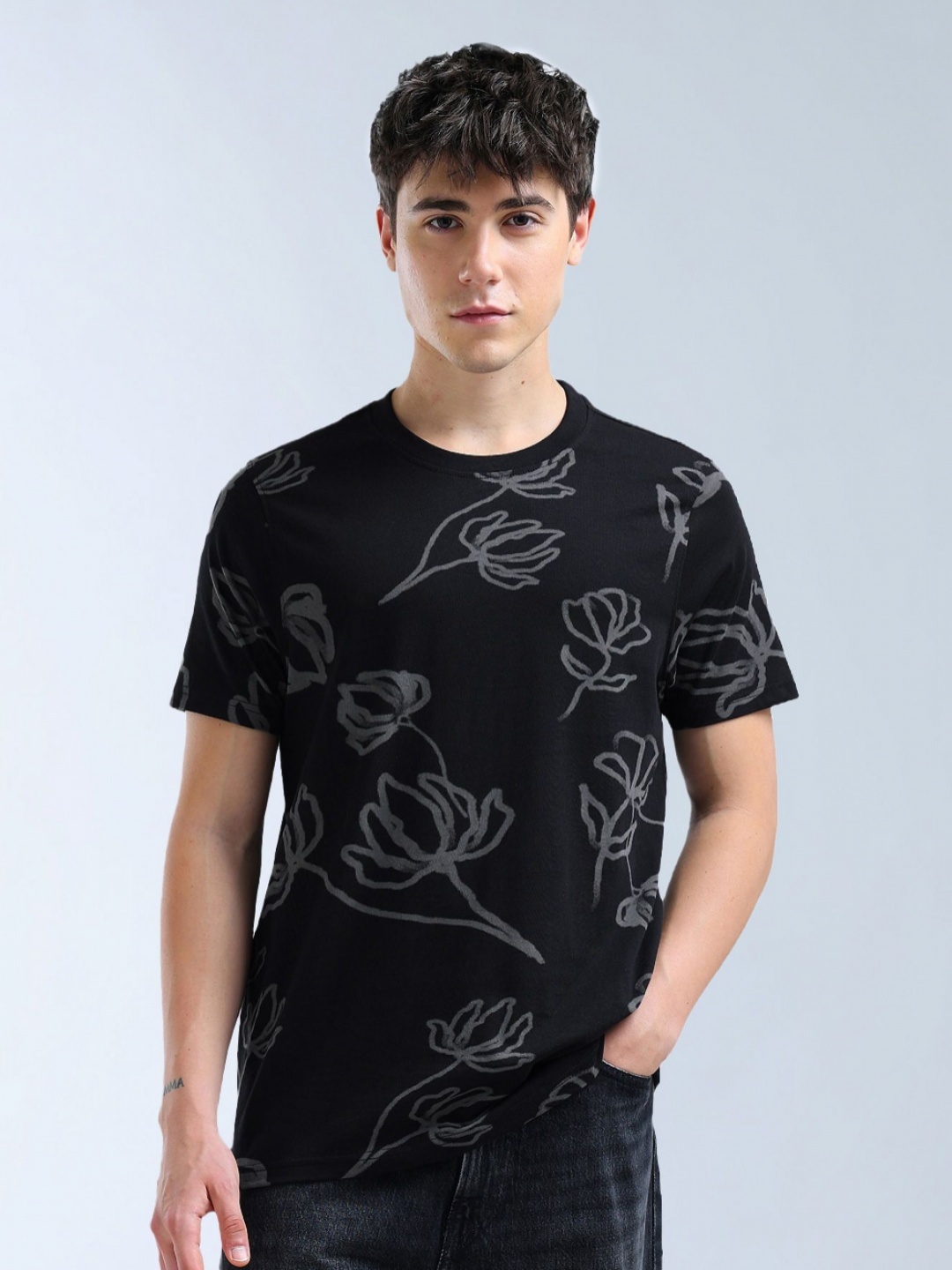 

Flying Machine Floral Printed T-shirt, Black