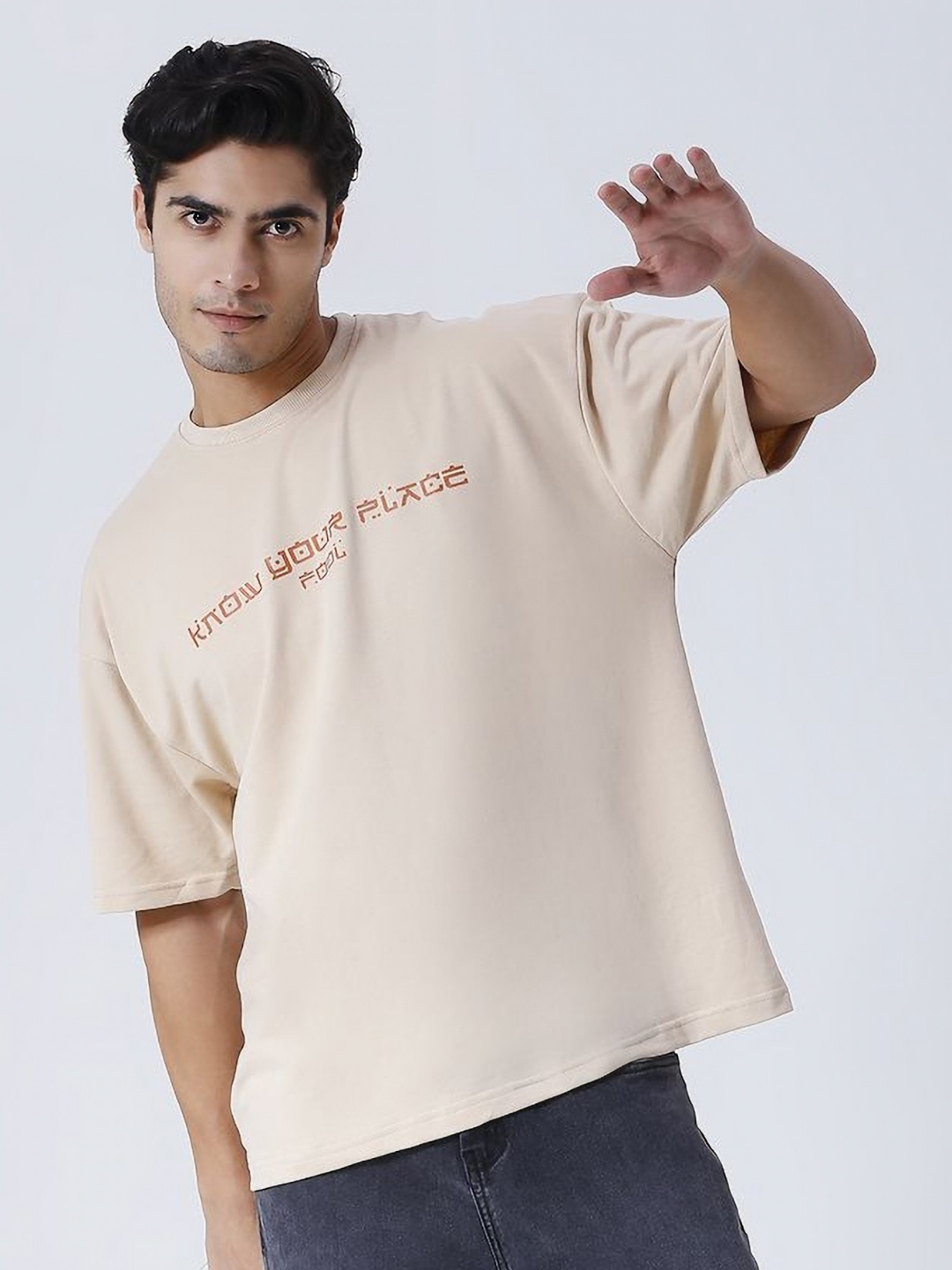 

HOUSE OF RS Men Typography Printed Pockets T-shirt, Beige