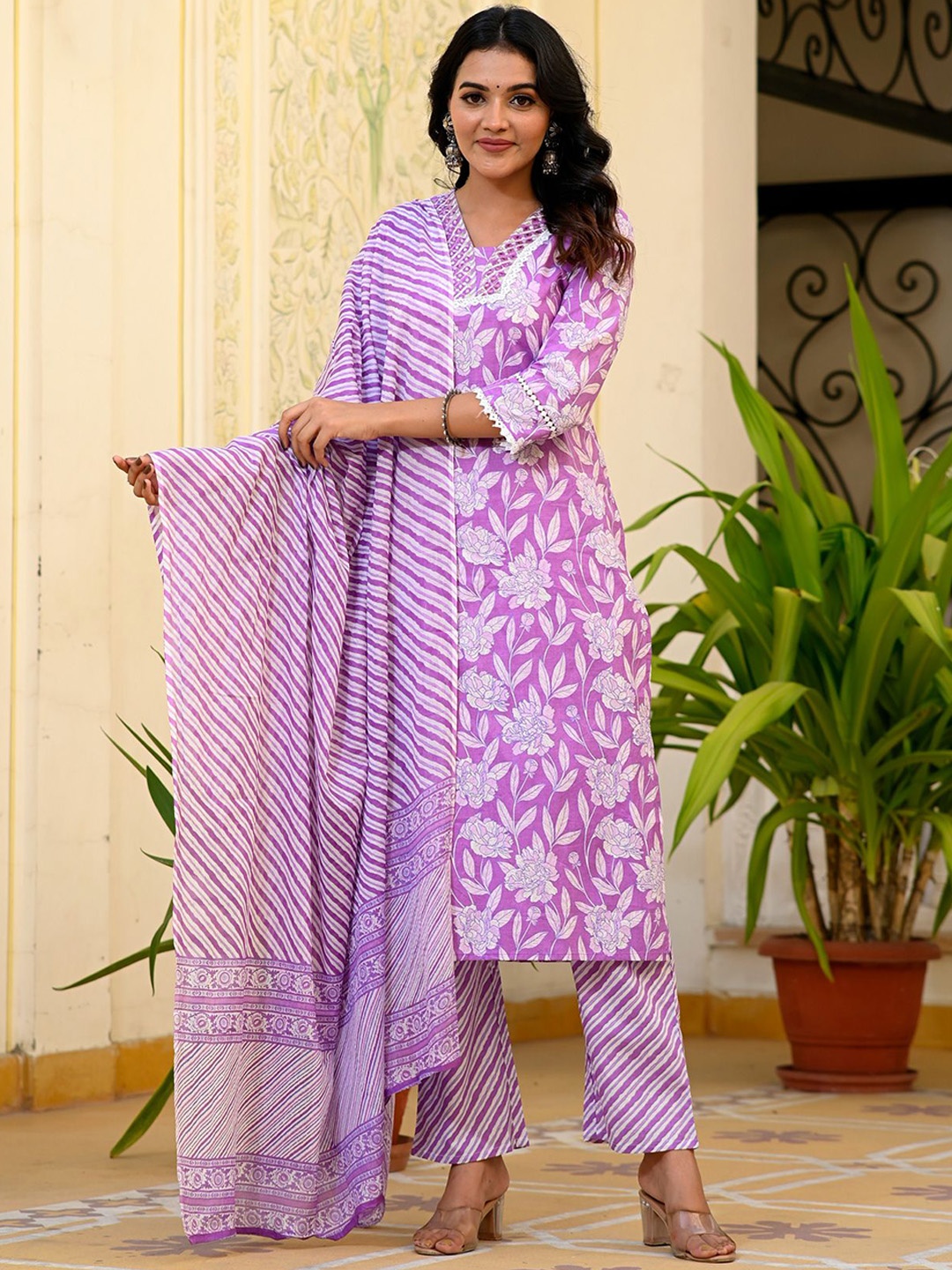 

FABRU Women Floral Printed Regular Thread Work Pure Cotton Kurta with Trousers & With Dupatta, Lavender