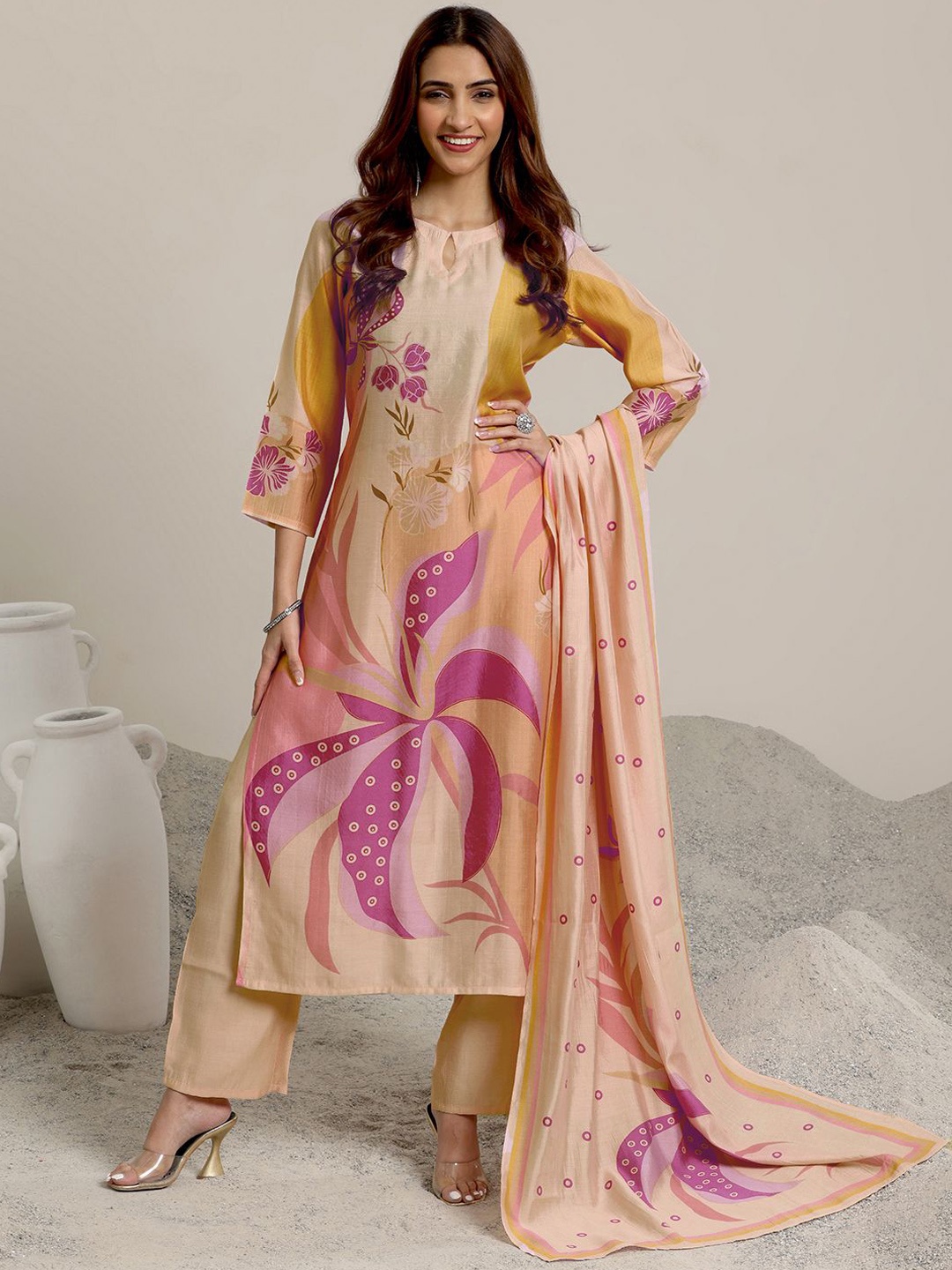 

Libas Women Floral Printed Regular Kurta with Palazzos & With Dupatta, Peach