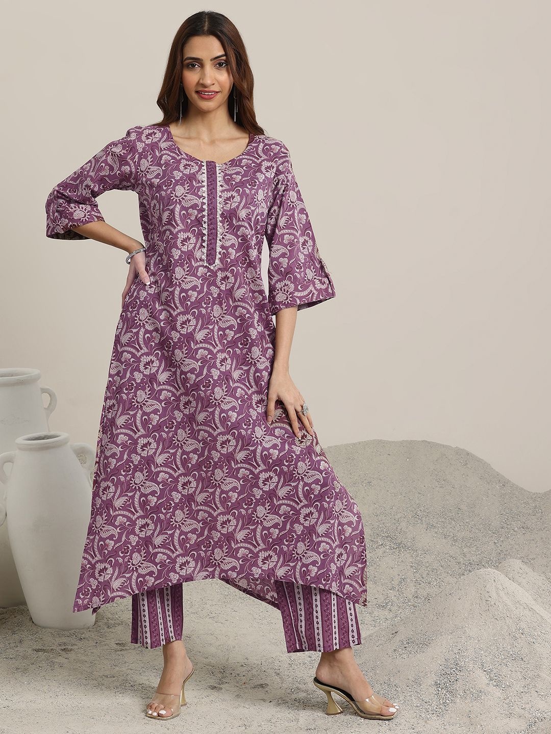 

Libas Women Floral Printed Regular Gotta Patti Kurta with Trousers, Mauve