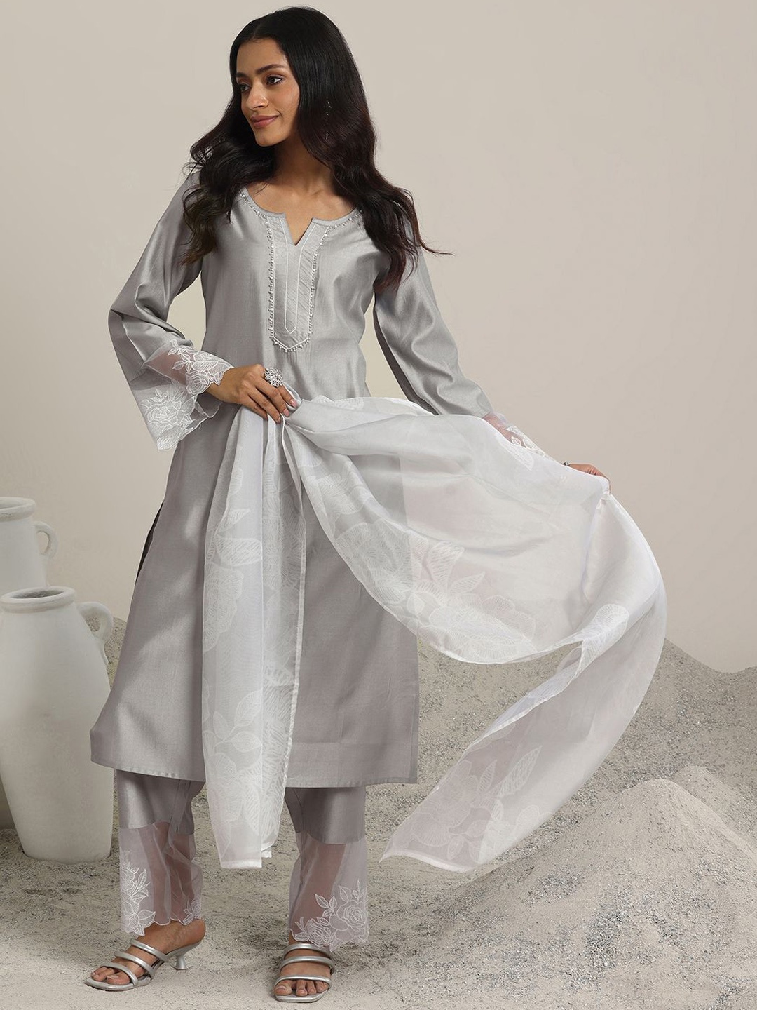 

Libas Women Ethnic Motifs Yoke Design Beads and Stones Kurta with Trousers & With Dupatta, Grey