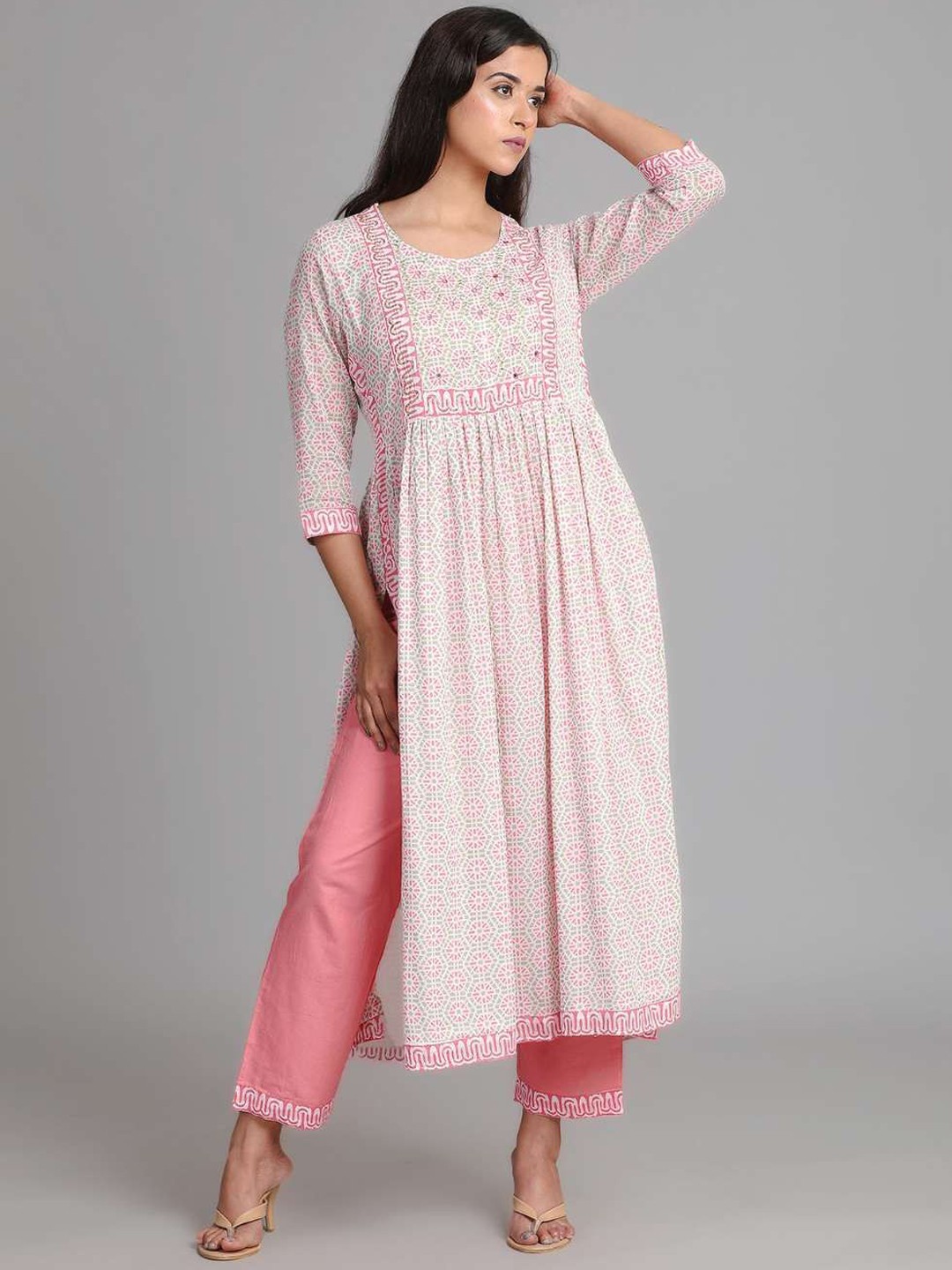 

AAVARANA BY KARNIKA Geometric Printed Pure Cotton Anarkali Kurta With Pyjamas & Dupatta, Pink