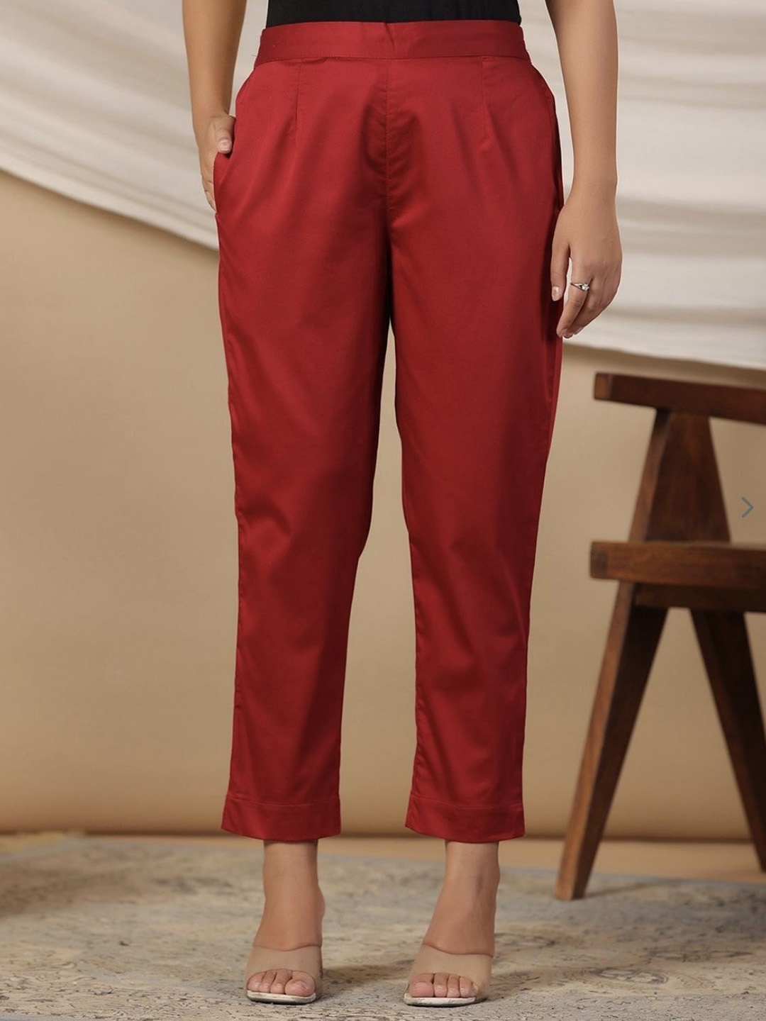 

Moda Rapido Women Mid-Rise Trousers, Red