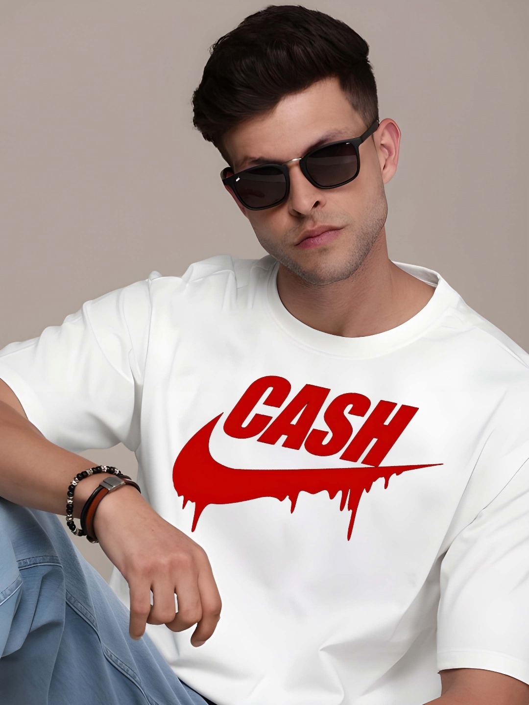 

BOWLIFESTYLE Men Typography Printed Round Neck Pure Cotton Relaxed Fit T-shirt, White