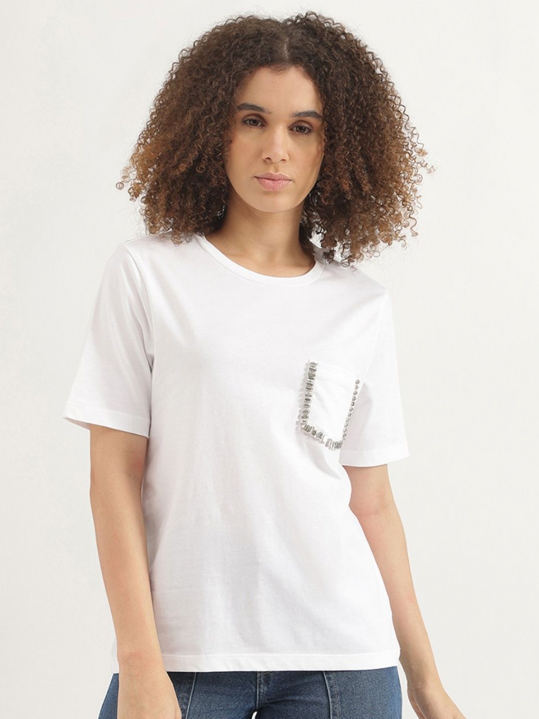 

United Colors of Benetton Women Solid Round Neck Pure Cotton T-shirt, White