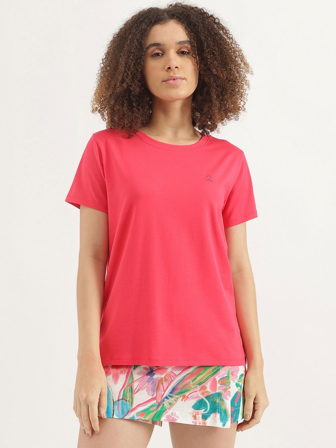 

United Colors of Benetton Women Solid Round Neck Cotton T-shirt, Pink