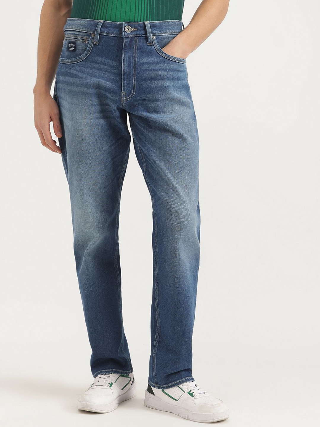 

United Colors of Benetton Men Relaxed Fit Heavy Fade Jeans, Blue