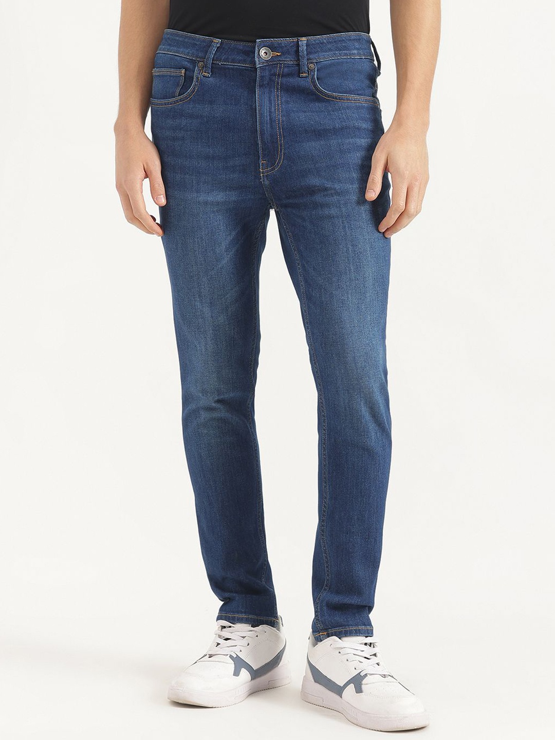 

United Colors of Benetton Men Low-Rise Regular Fit Jeans, Blue