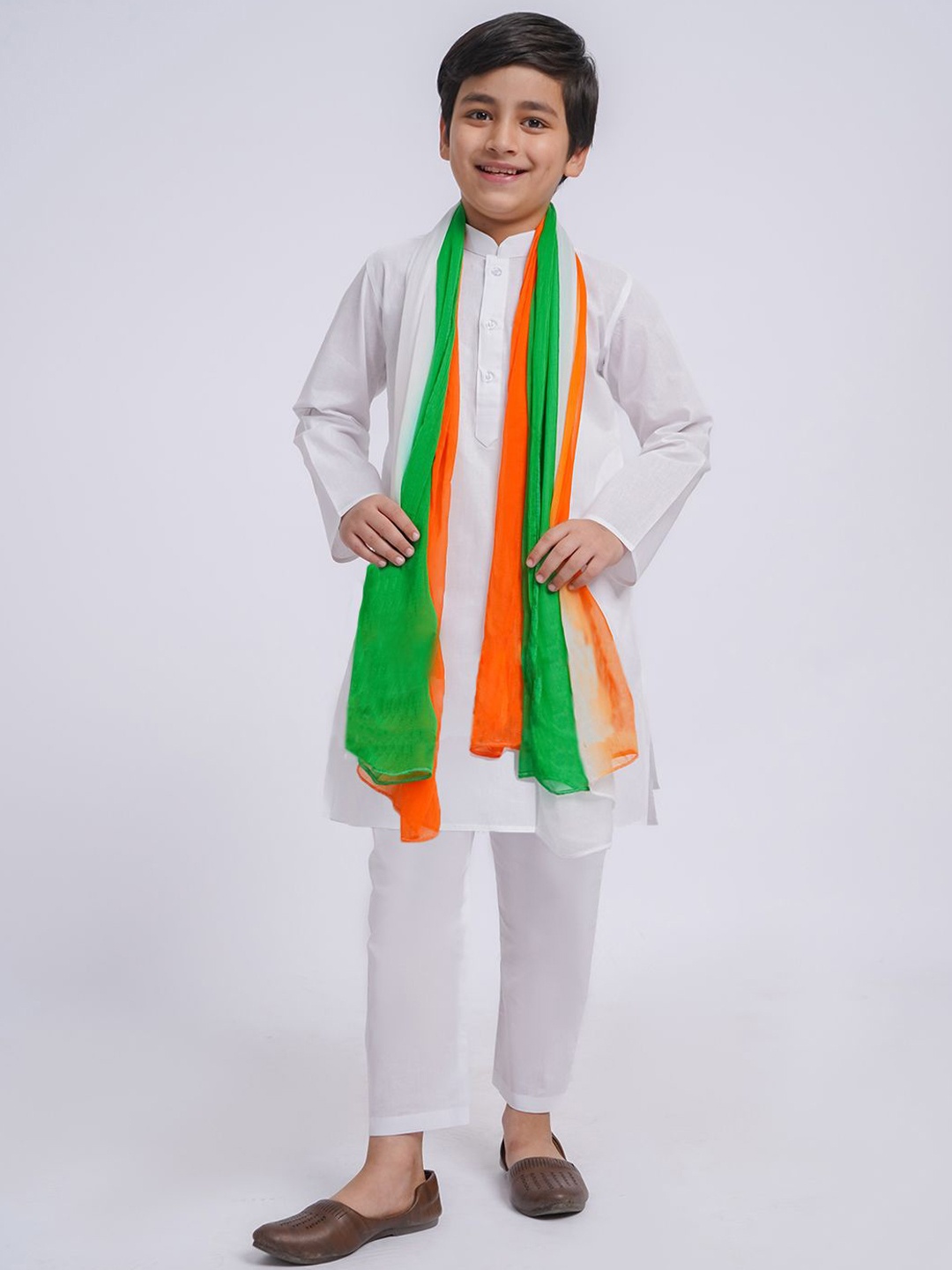 

VASTRAMAY Boys Mandarin Collar Pure Cotton Kurta With Pyjama And Dupatta, White