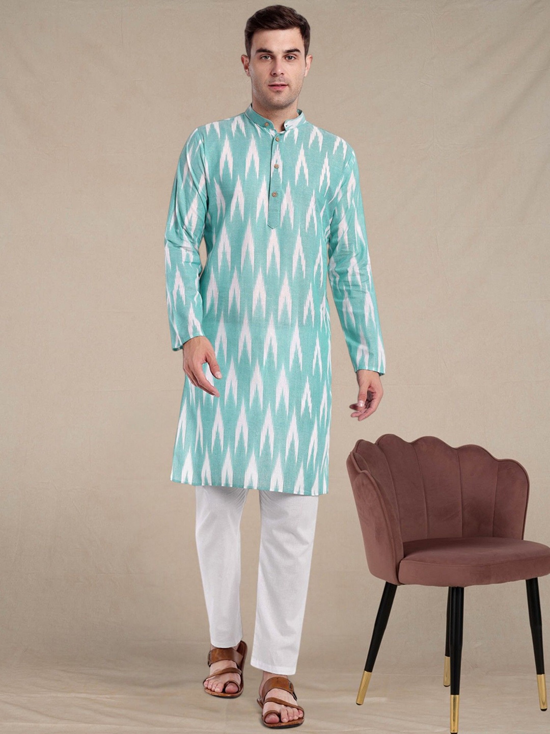 

Moda Rapido Abstract Printed Band Collar Pure Cotton Kurta With Pyjamas, Sea green