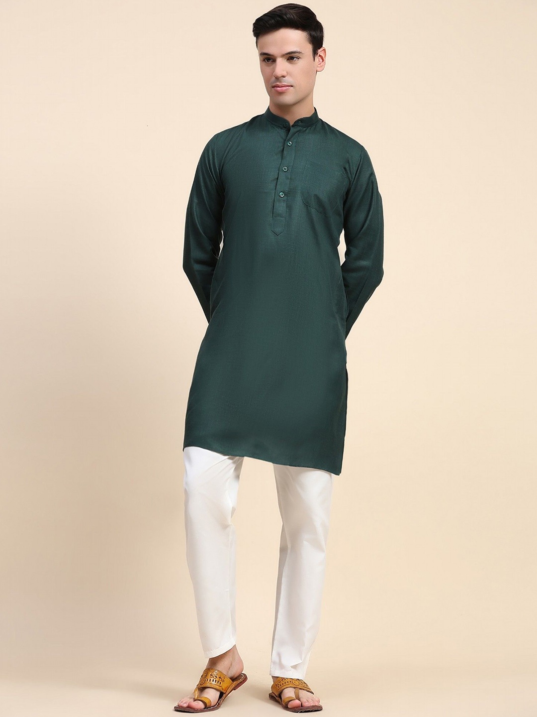 

Moda Rapido Band Collar Straight Pure Cotton Kurta With Pyjamas, Green