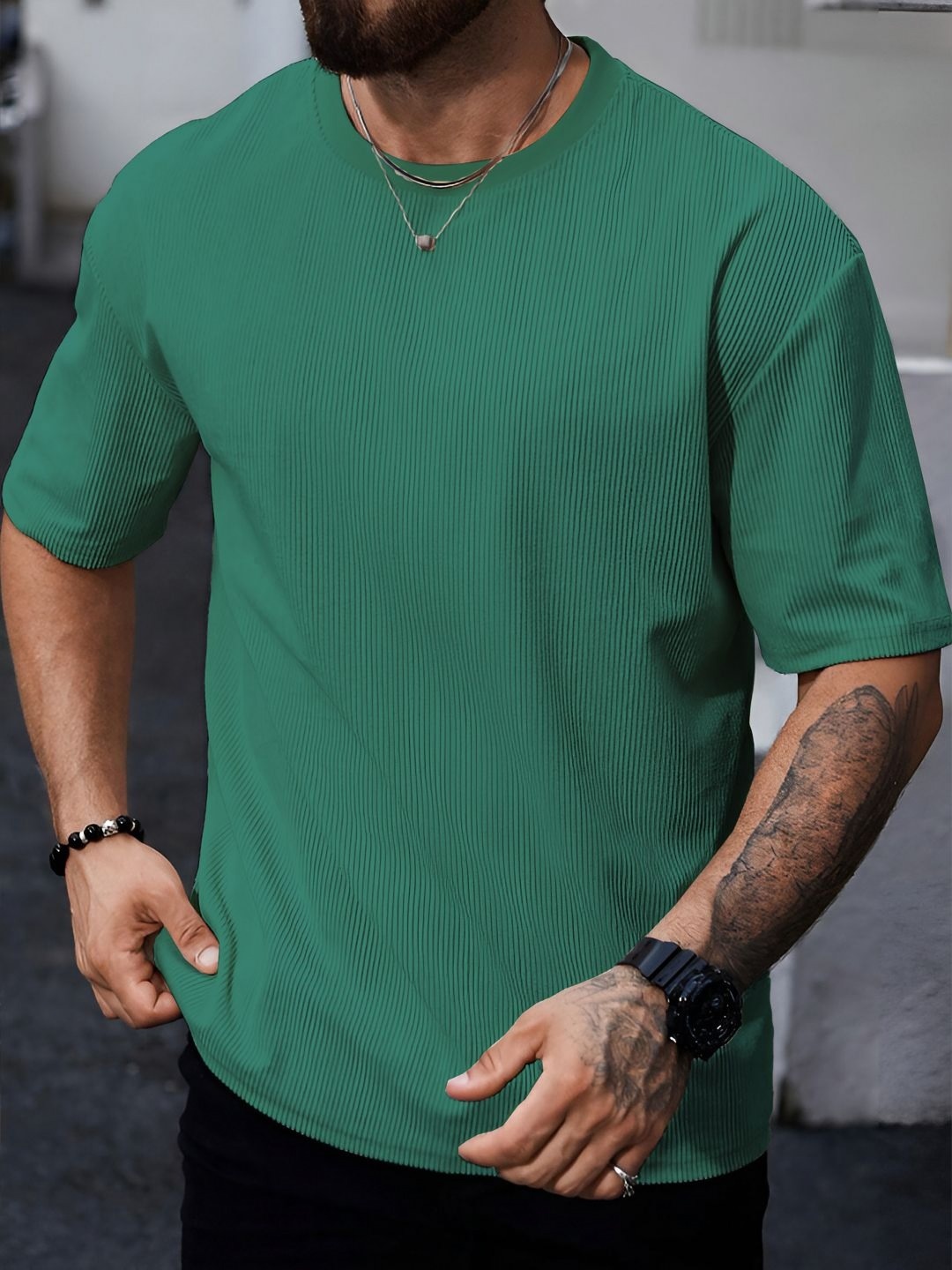 

madfrog Men Solid Round Neck Cotton Oversized T-shirt, Green