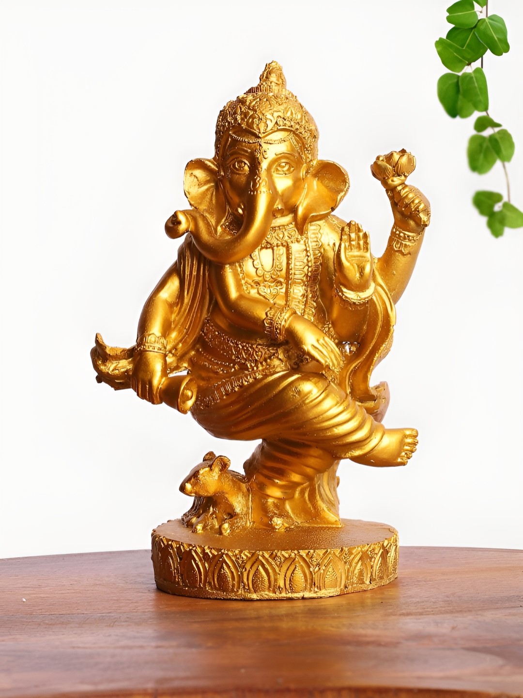 

INTERNATIONAL GIFT Gold-Toned i Ganeshji Religious Idol Showpiece