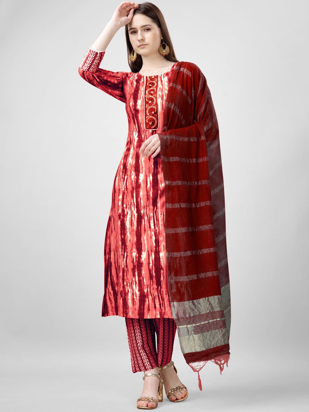 

ARADHNA FASHION Abstract Printed Round Neck Straight Kurta With Trousers & Dupatta, Orange