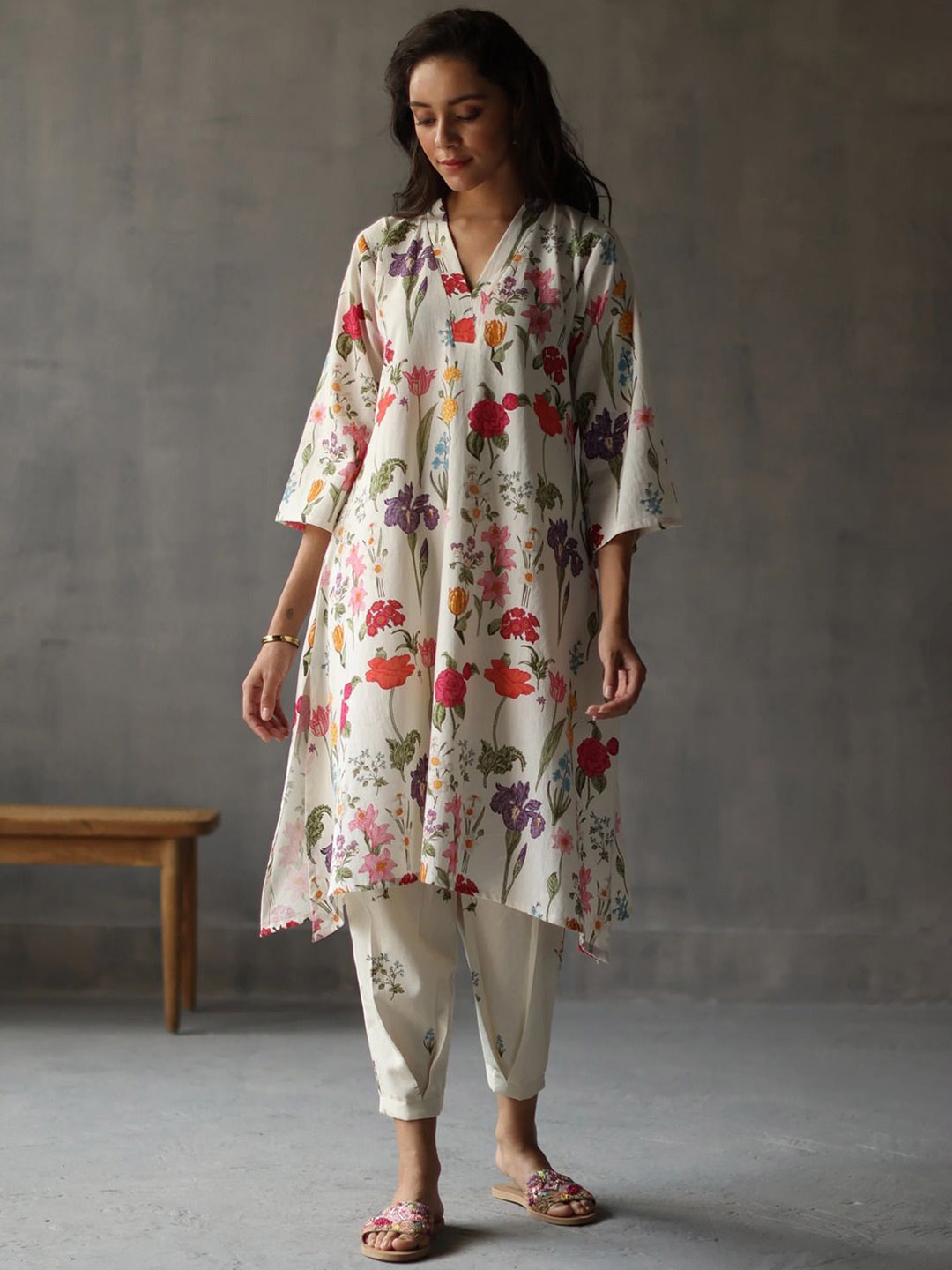 

Febify Fashion Floral Printed V-Neck A-Line Kurta With Salwar, White