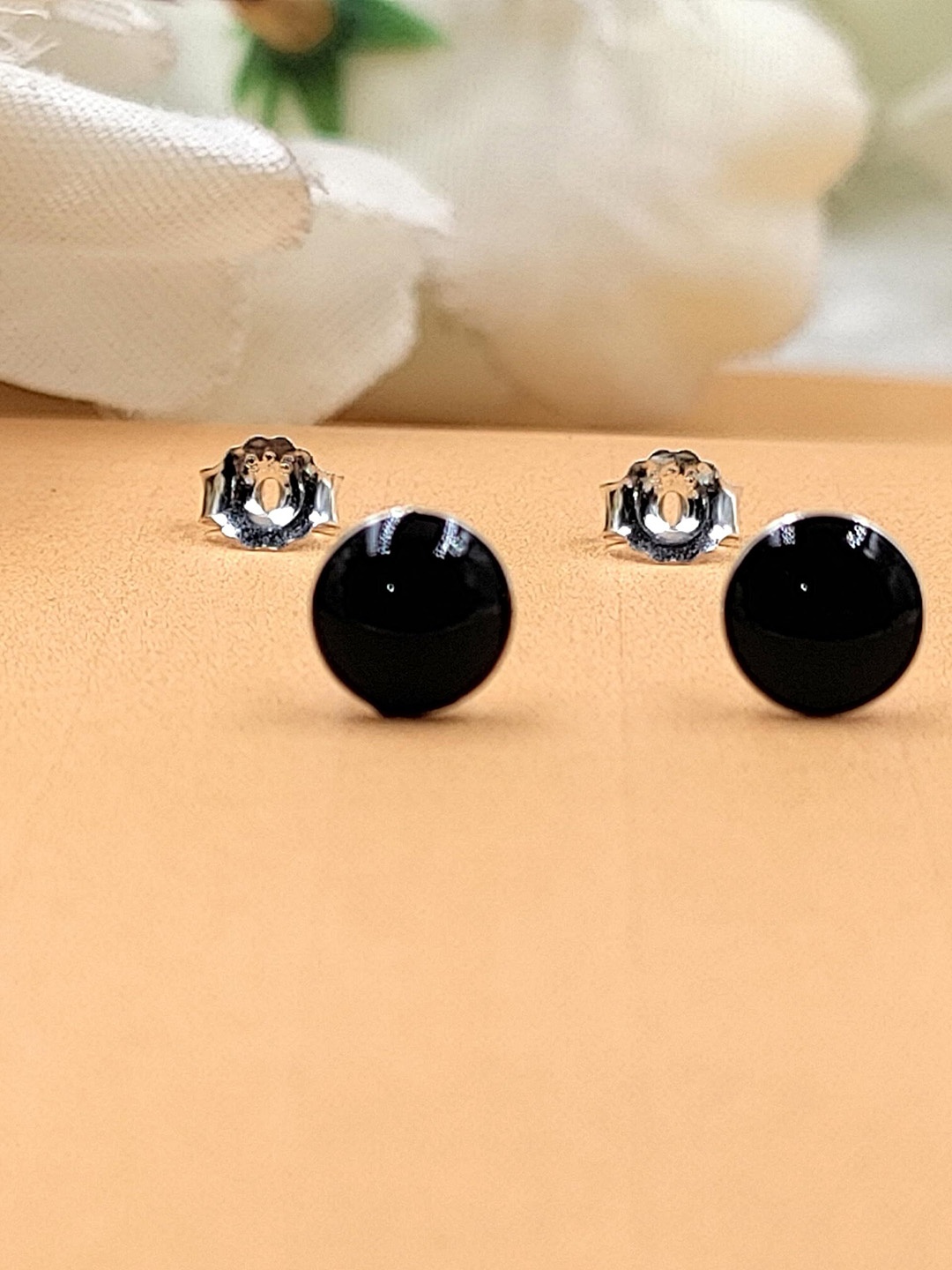 

AMONROO Set Of 2 925 Sterling Silver Rhodium-Plated Circular Shaped Studs, Black
