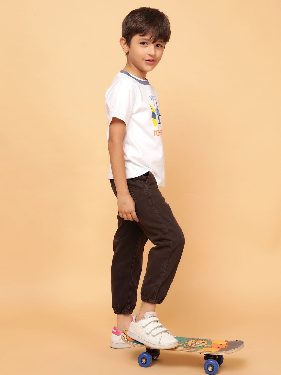 

TALES & STORIES Boys Mid-Rise Cotton Jogger Jeans, Brown