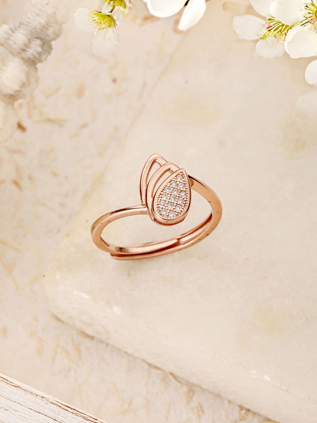 

SARAF SILVERETZ 925 Sterling Silver Rose Gold Plated AD-Studded Leaf Shaped Finger Ring