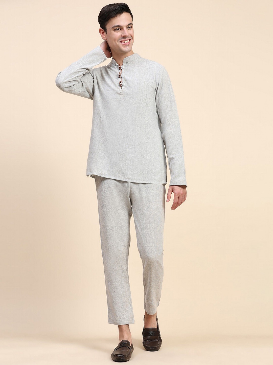 

Moda Rapido Mandarin Collar Straight Pure Cotton Kurta With Pyjamas, Grey
