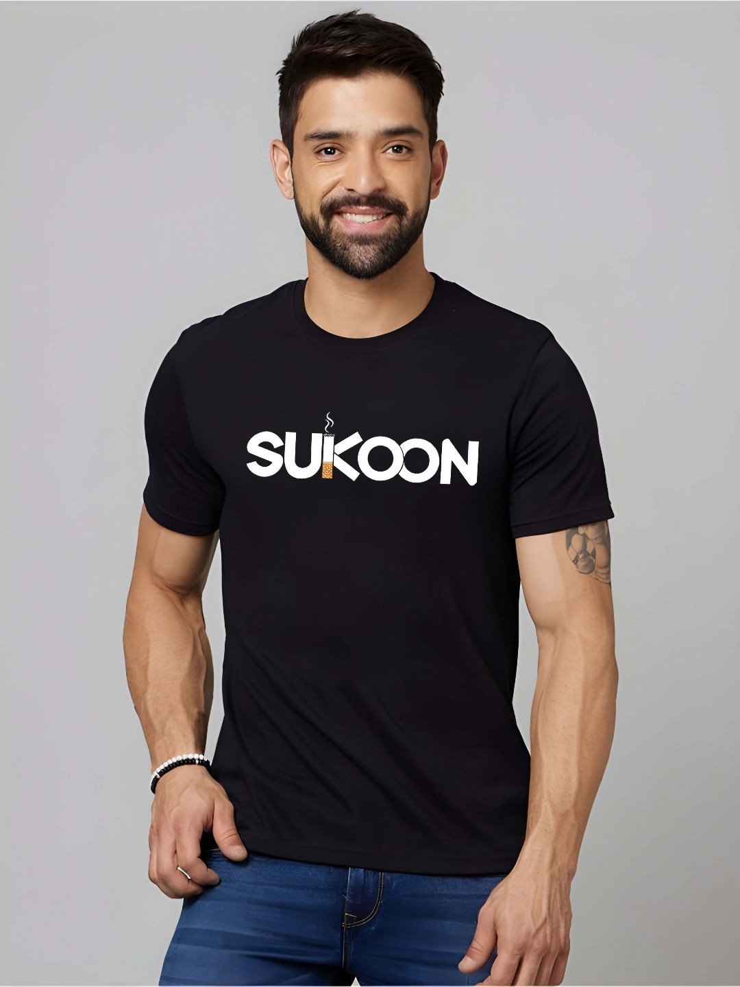 

BOWLIFESTYLE Men Typography Printed Round Neck Pure Cotton T-shirt, Black