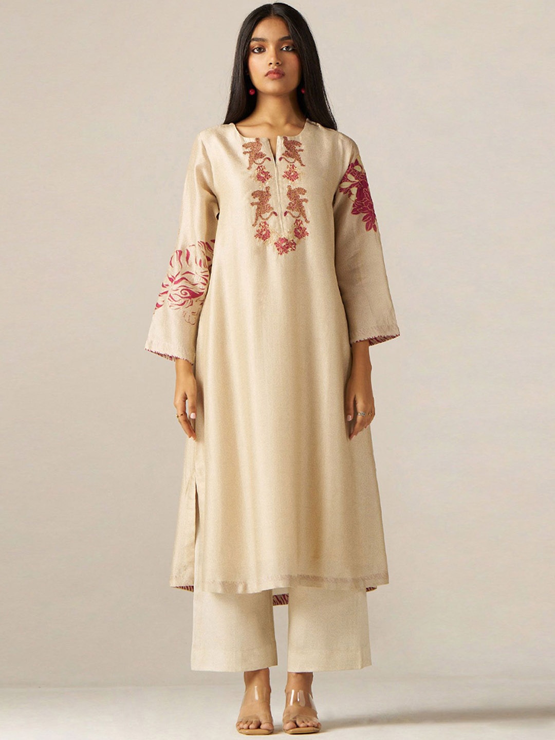 

Ganga Sherni Self Design Tunic & Palazzo Co-Ords, Beige
