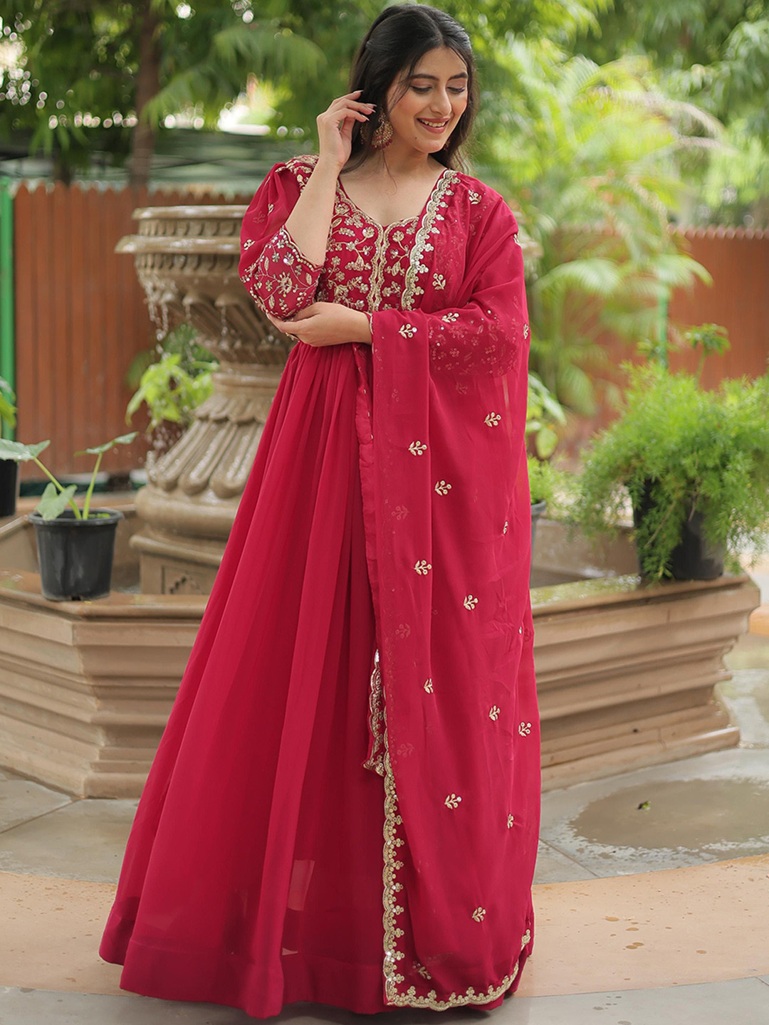 

JATRIQQ Women Embroidered Georgette Gown With Dupatta, Pink