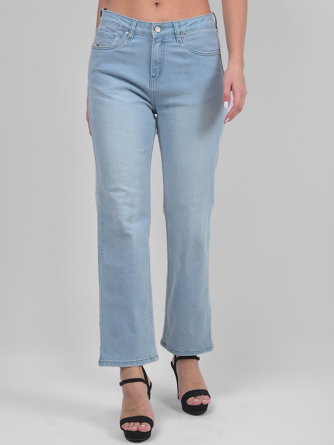 

Numero Uno Women Straight Fit Light Fade Jeans, Blue