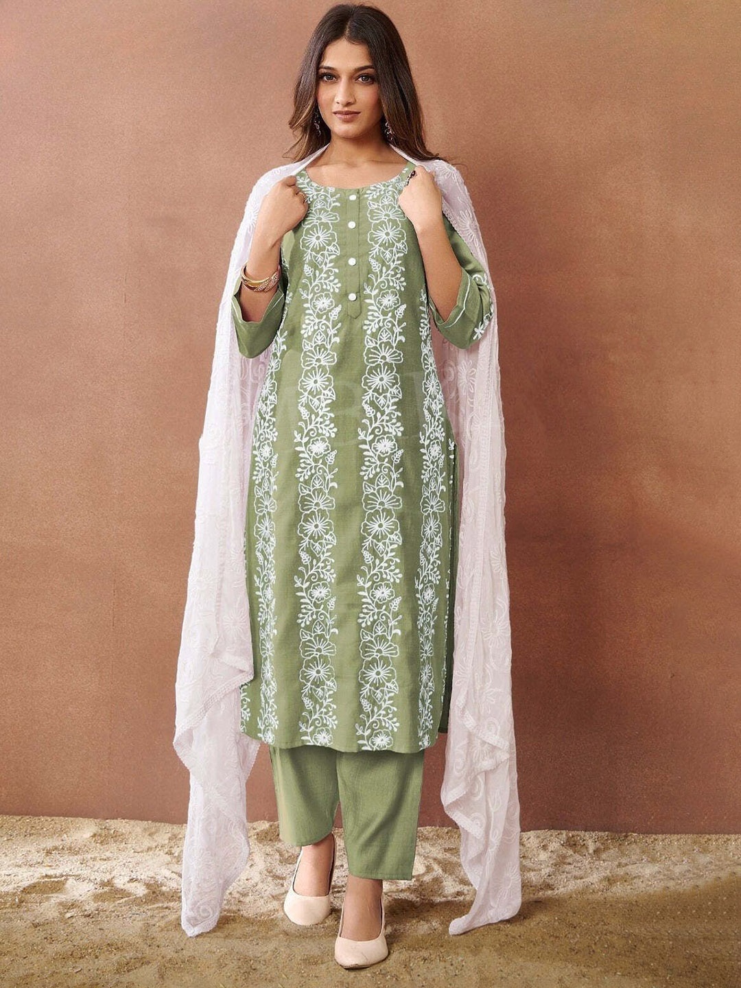 

REET MAHAL Floral Embroidered Round Neck Sequinned Straight Kurta With Trouser And Dupatta, Lime green