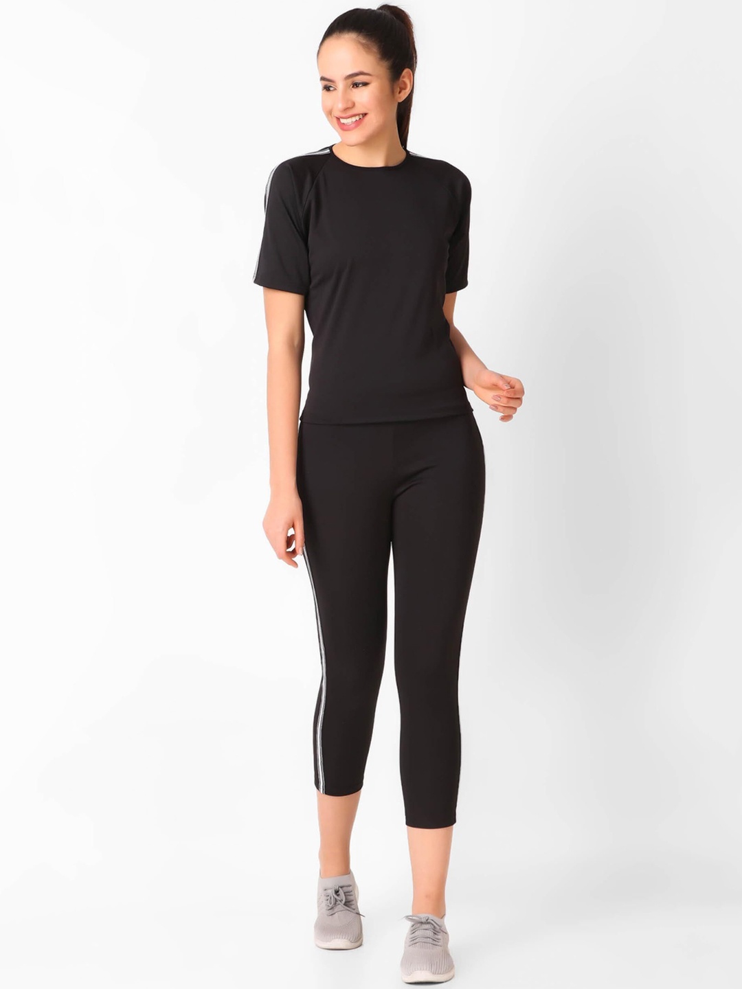 

BENZOS Women Round Neck Mid-Rise Tracksuit, Black