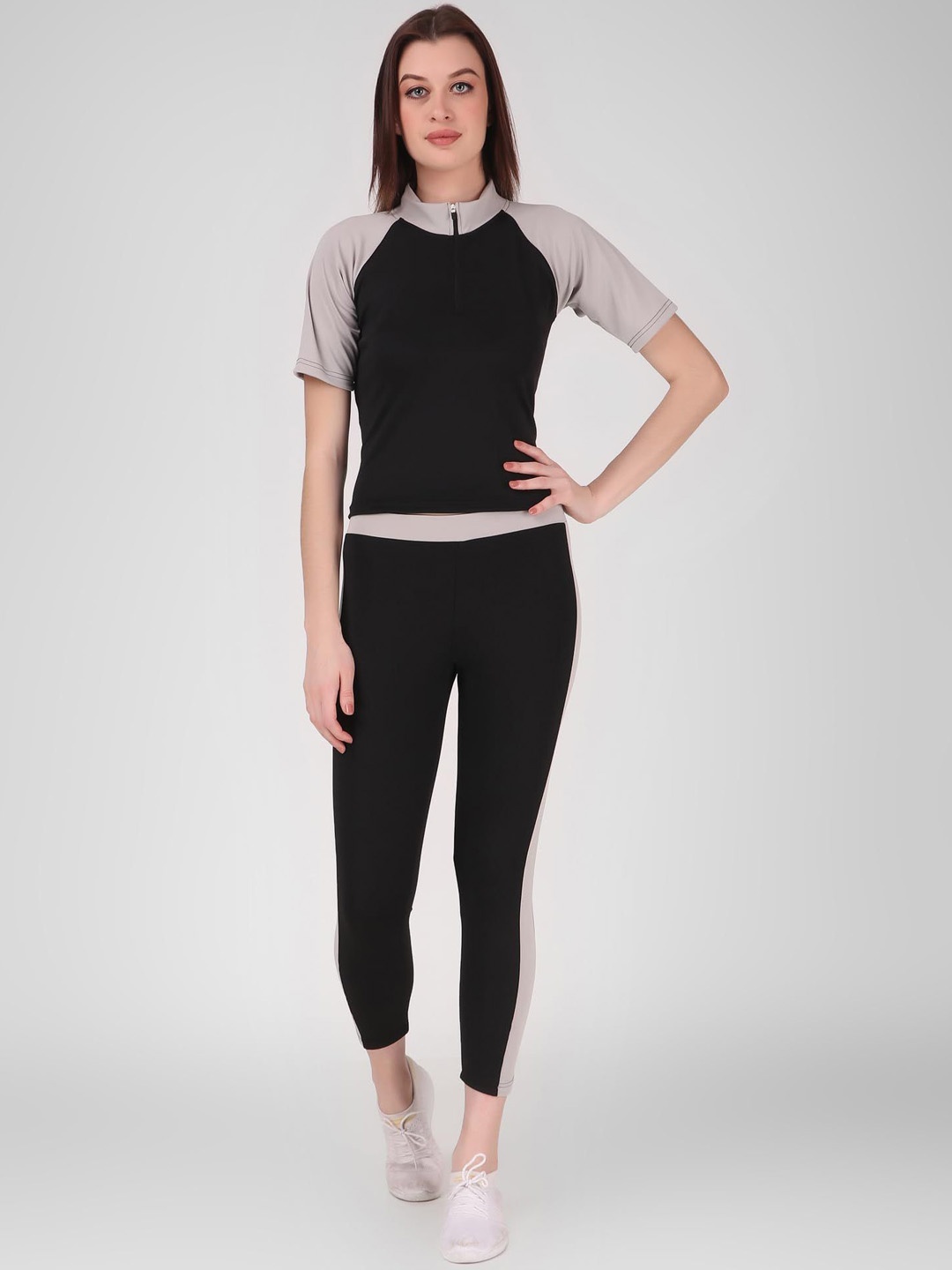 

BENZOS Mock Neck Colorblocked T-Shirt With Tights, Black