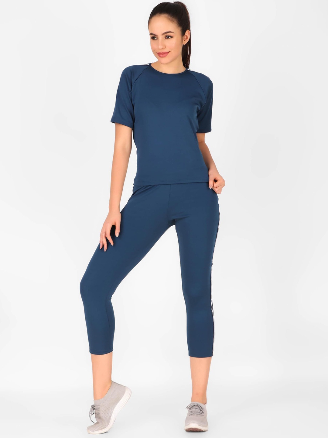 

BENZOS Round Neck T-Shirt With Capris, Blue