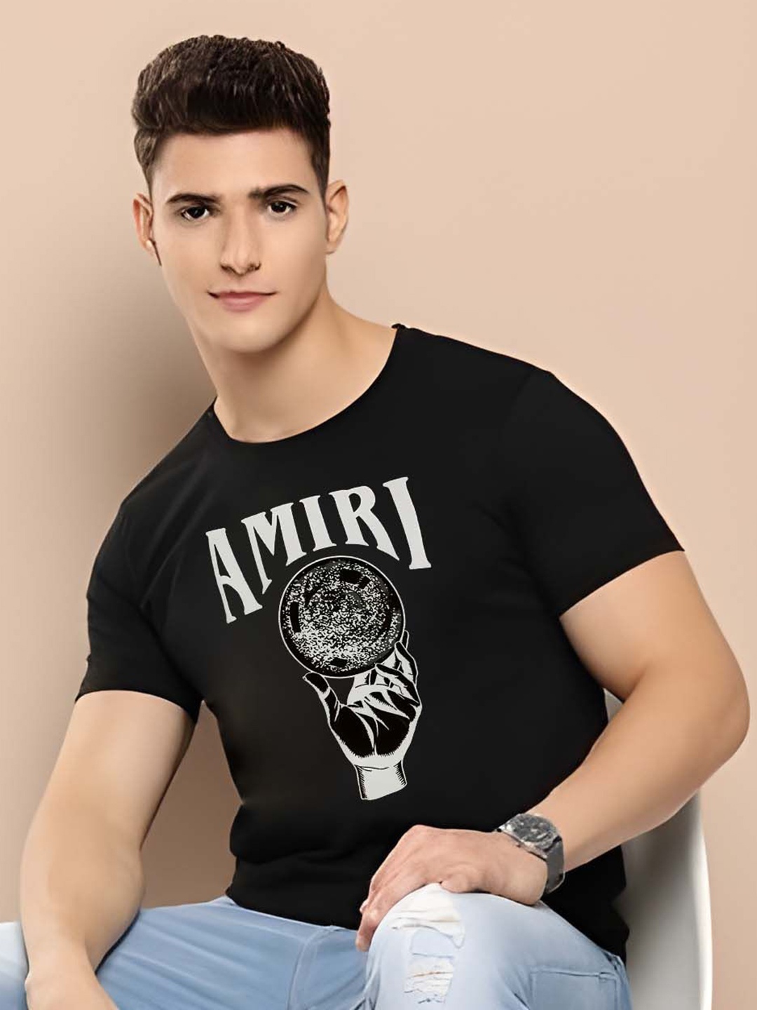 

BOWLIFESTYLE Men Typography Printed Round Neck Pure Cotton T-shirt, Black