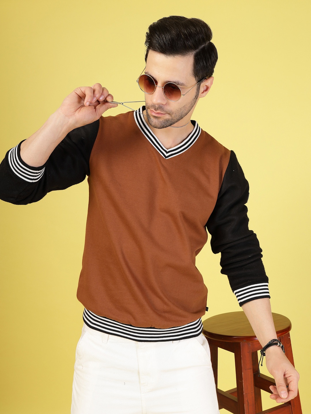 

Rigo Men Camel Brown Colorblock Fleece sweatshirt