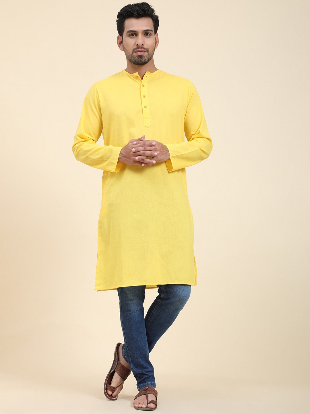 

Moda Rapido Men Kurta, Gold