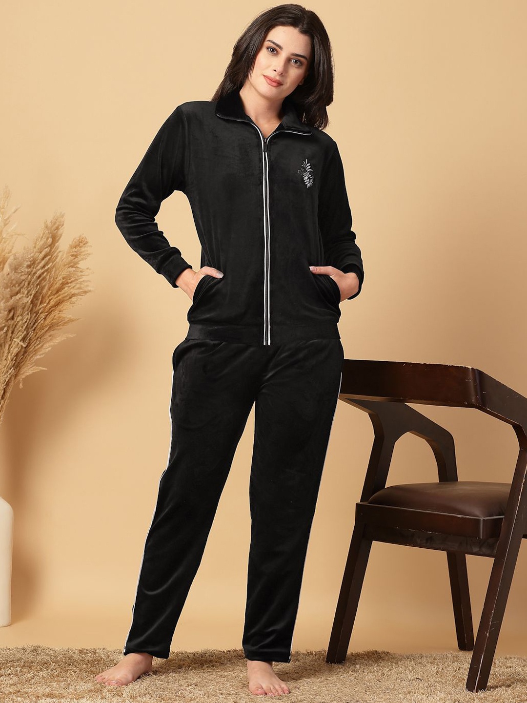 

FABINALIV Women Night suit, Black