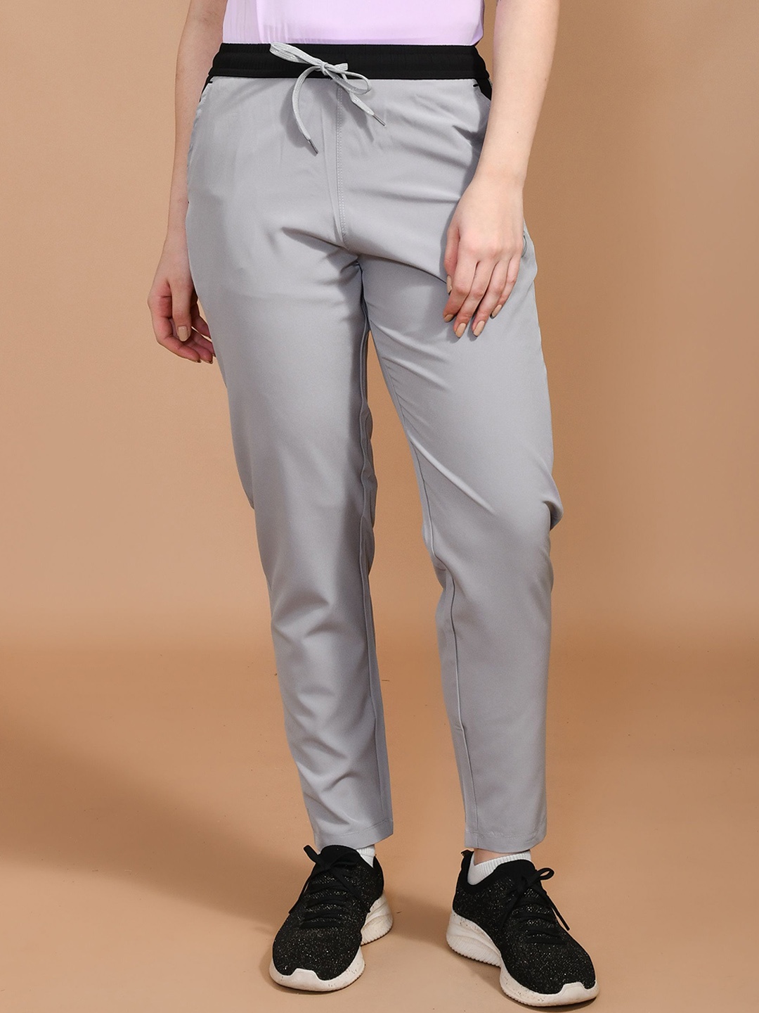 

SKYKNIT Women Relaxed-Fit Mid-Rise Track Pants, Grey