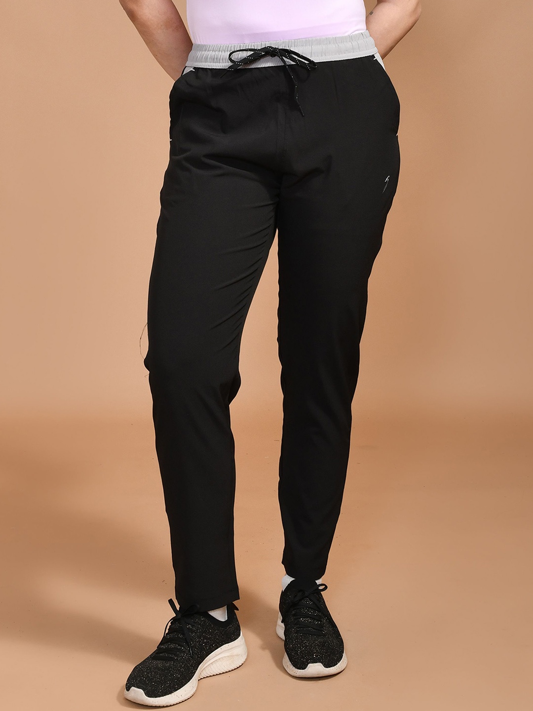 

SKYKNIT Women Relaxed-Fit Mid-Rise Track Pant, Black