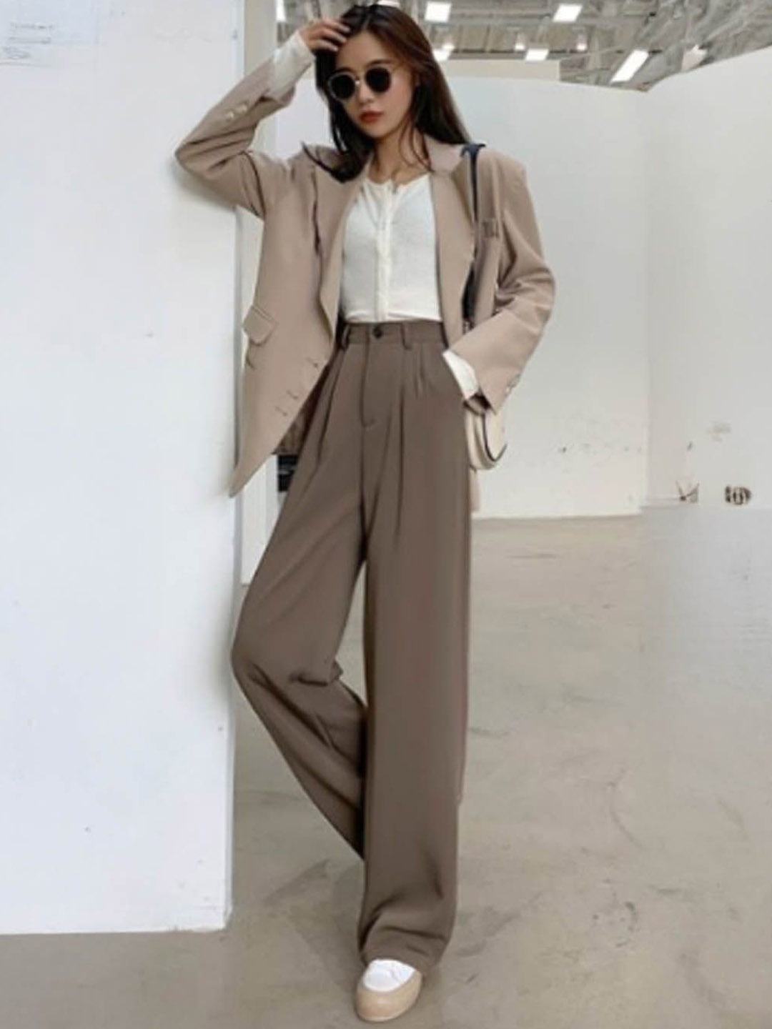 

StyleCast Women Pleated Regular Trousers, Coffee brown