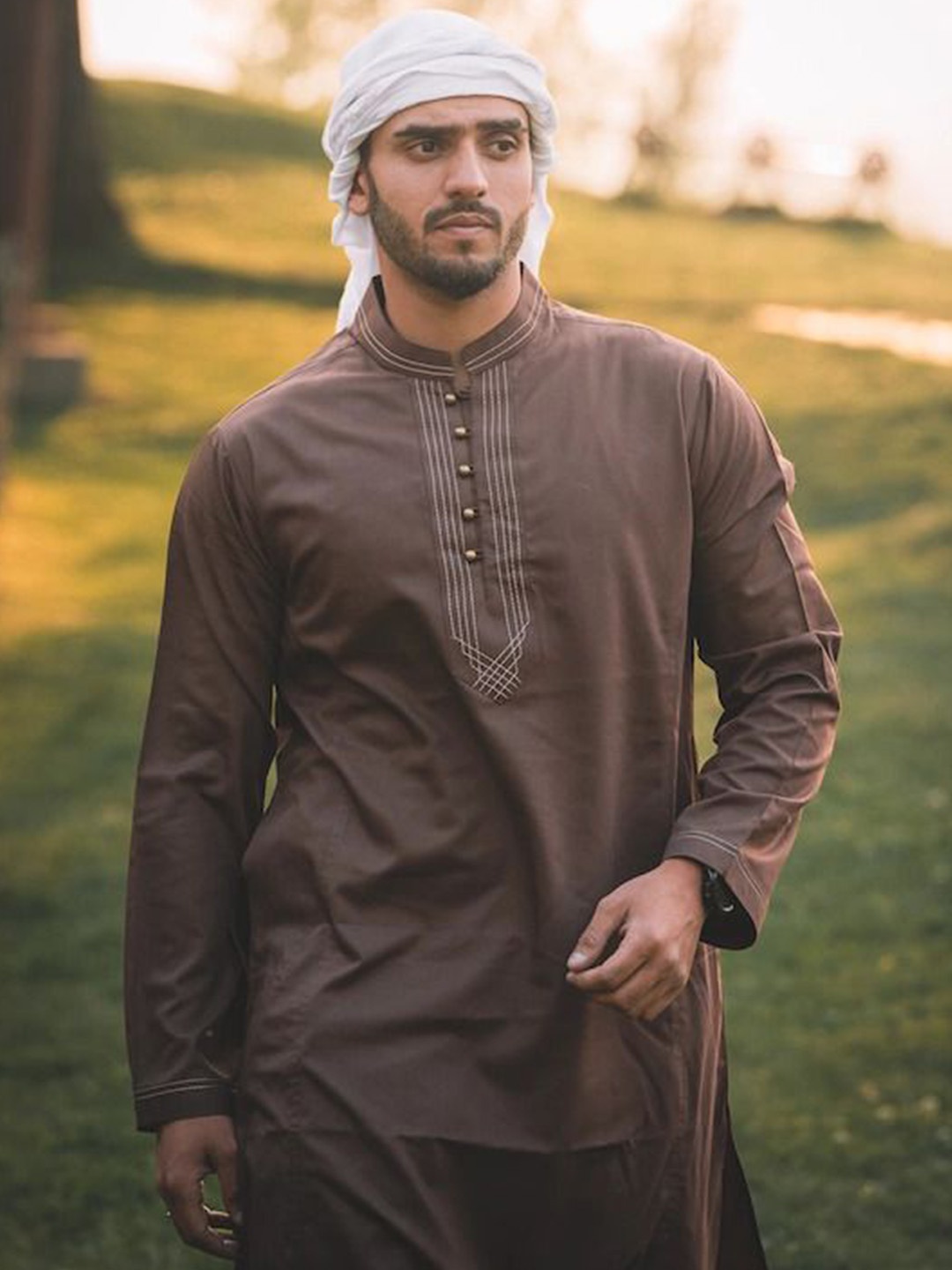 

Baraqah Thread Work Mandarin Collar Straight Kurta, Brown