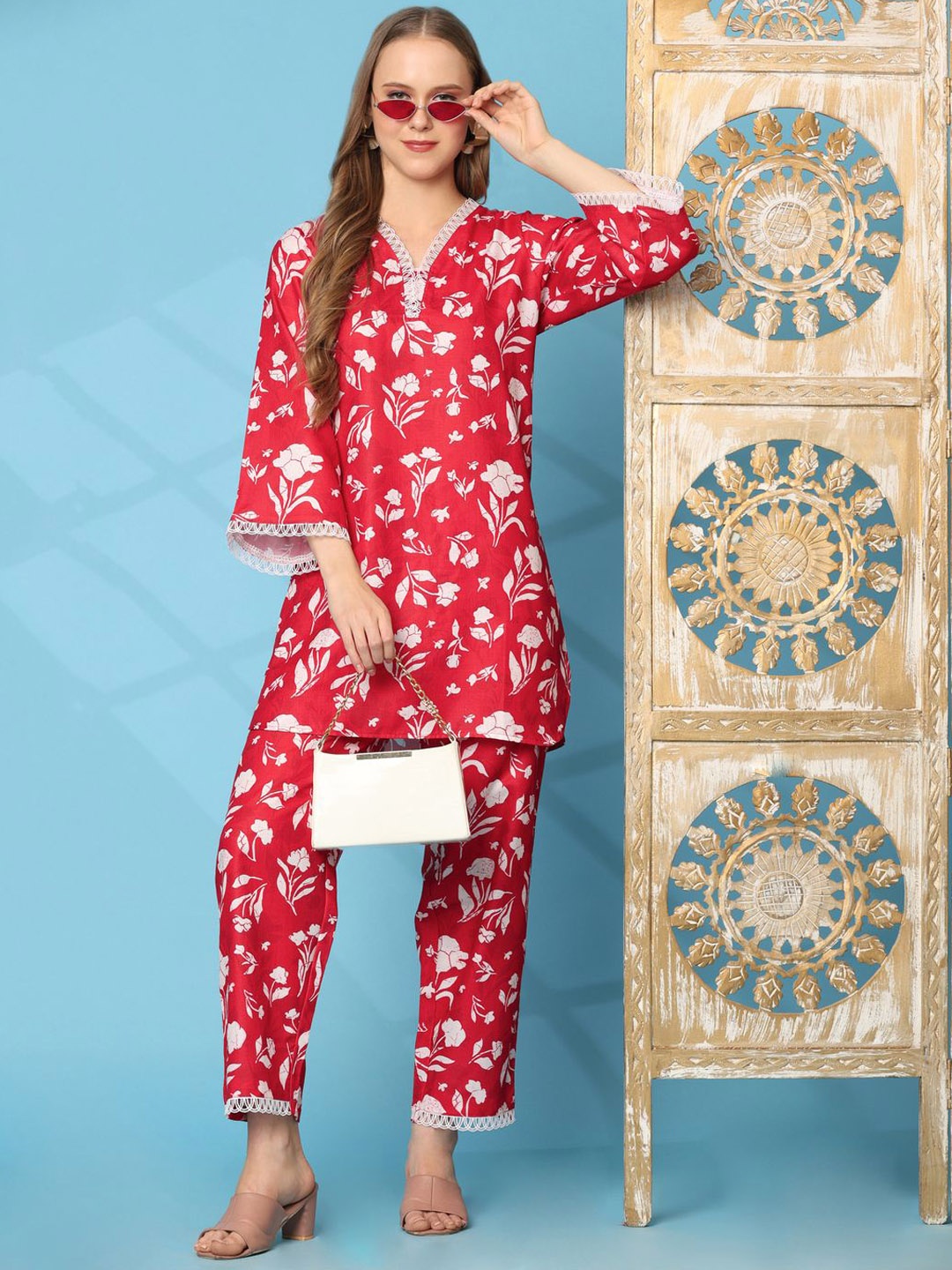 

Raave Floral Printed V-Neck Straight Kurti With Trouser, Red