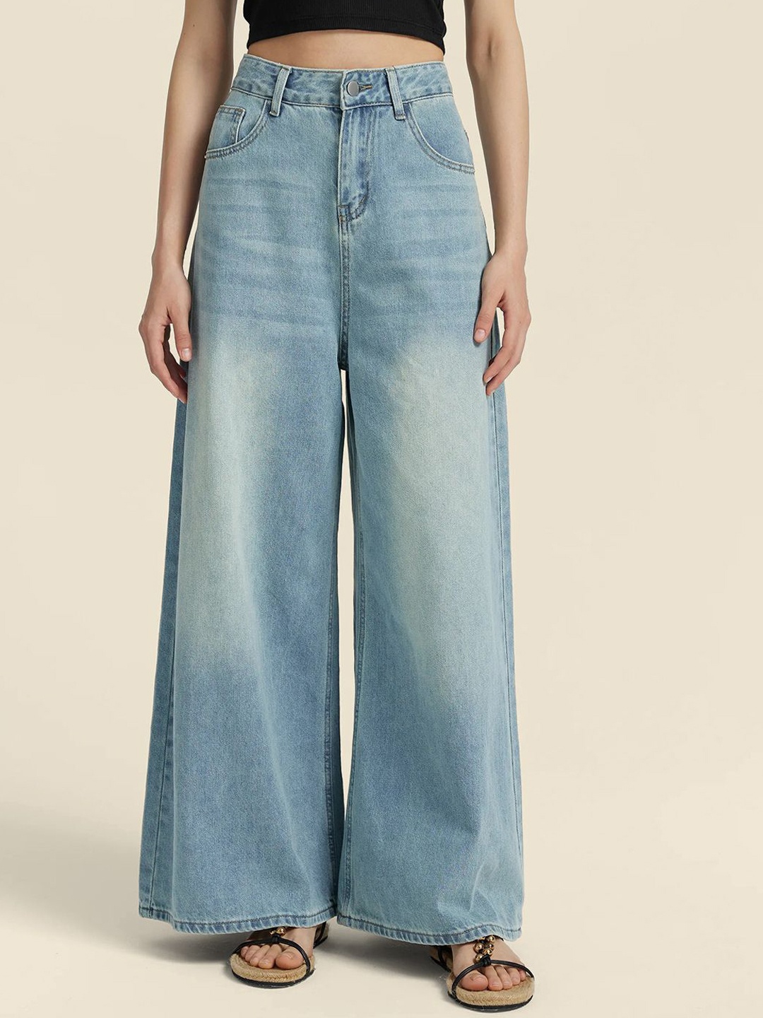 

StyleCast Women Classic Flared Light Fade Jeans, Blue