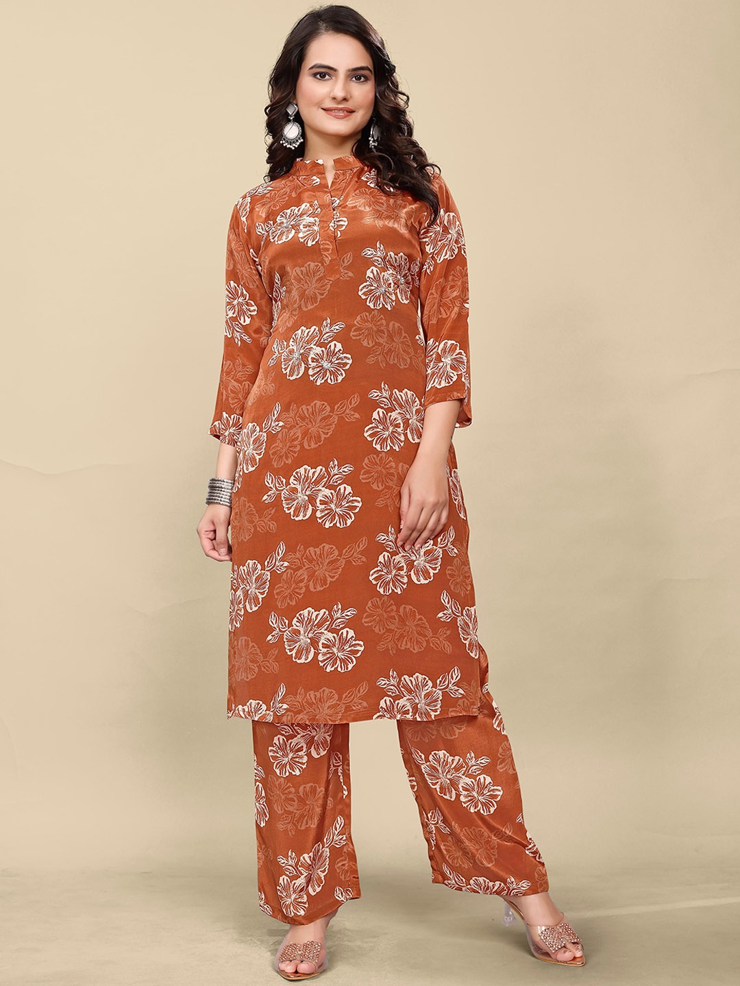 

VINAYAKA TEX PRINT Floral Printed Mandarin Collar Straight Kurta With Palazzo, Rust
