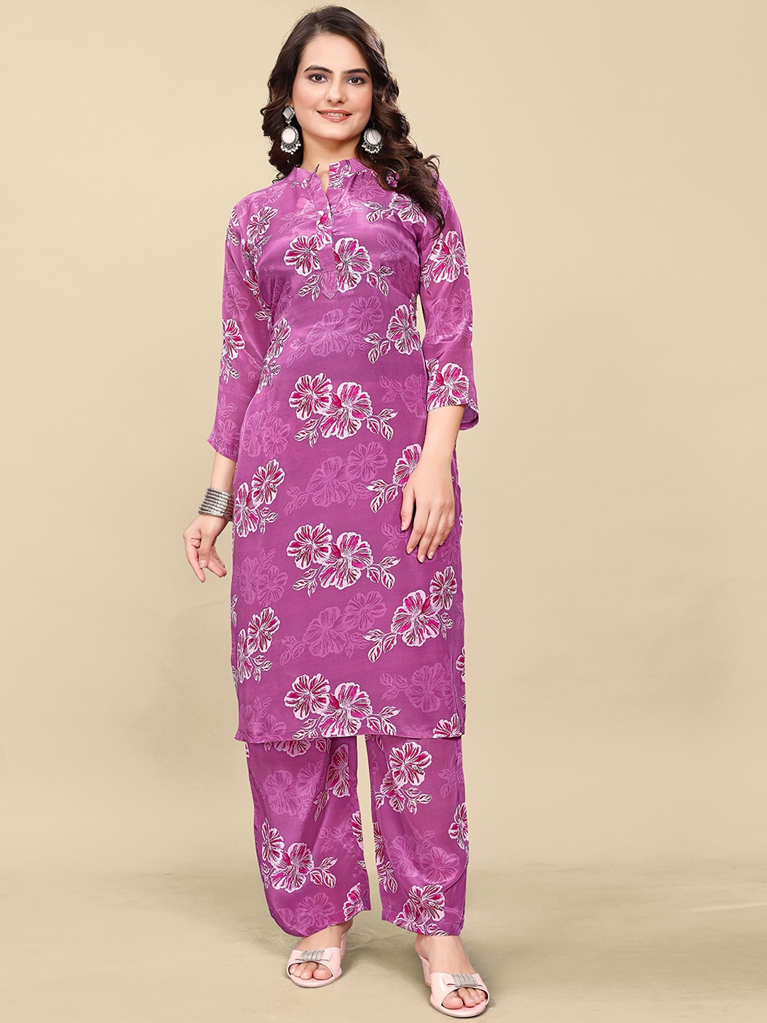 

VINAYAKA TEX PRINT Floral Printed Mandarin Collar Straight Kurta With Palazzo, Pink