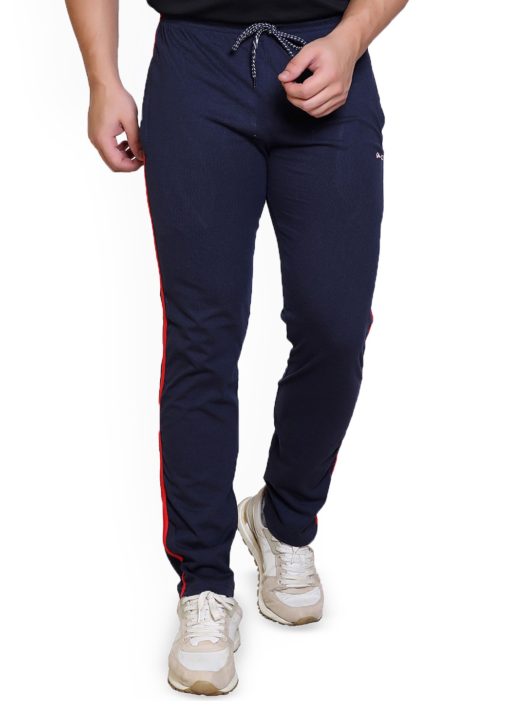 

STARFOX Men Slim-Fit Mid-Rise Track Pants, Navy blue