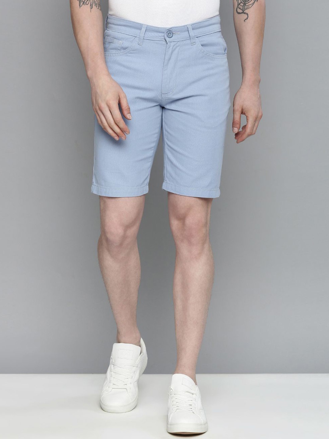 

The Indian Garage Co Men Slim Fit Shorts, Blue