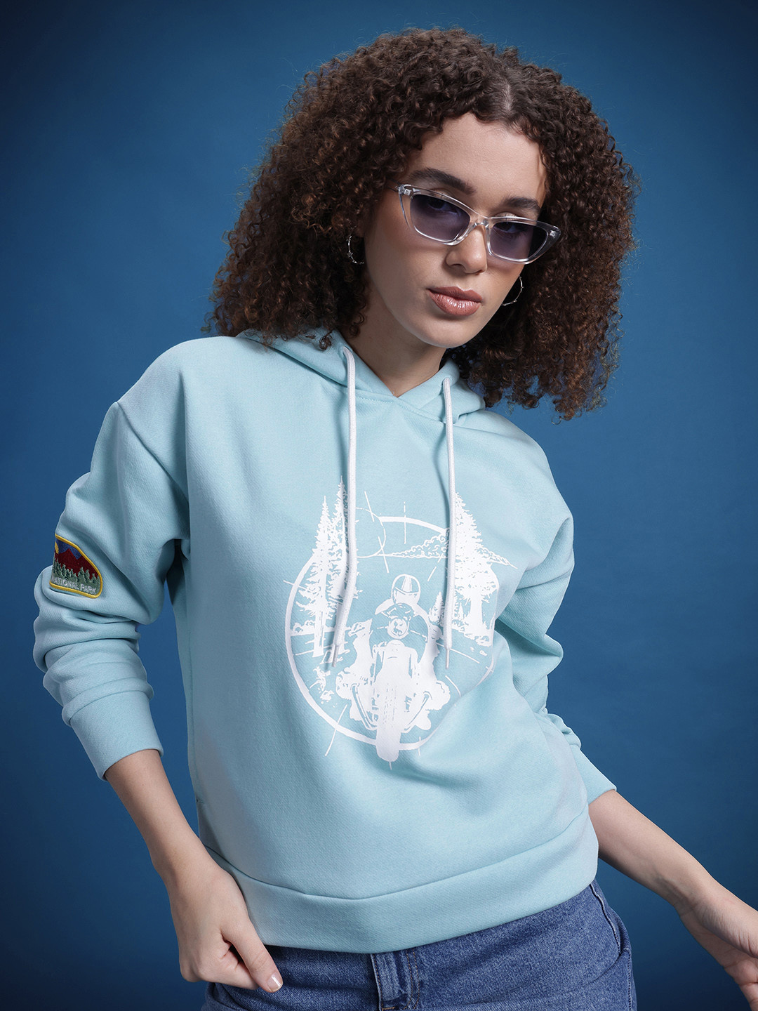 

The Roadster Lifestyle Co. Printed Hooded Pure Cotton Sweatshirt with Applique Detail, Blue