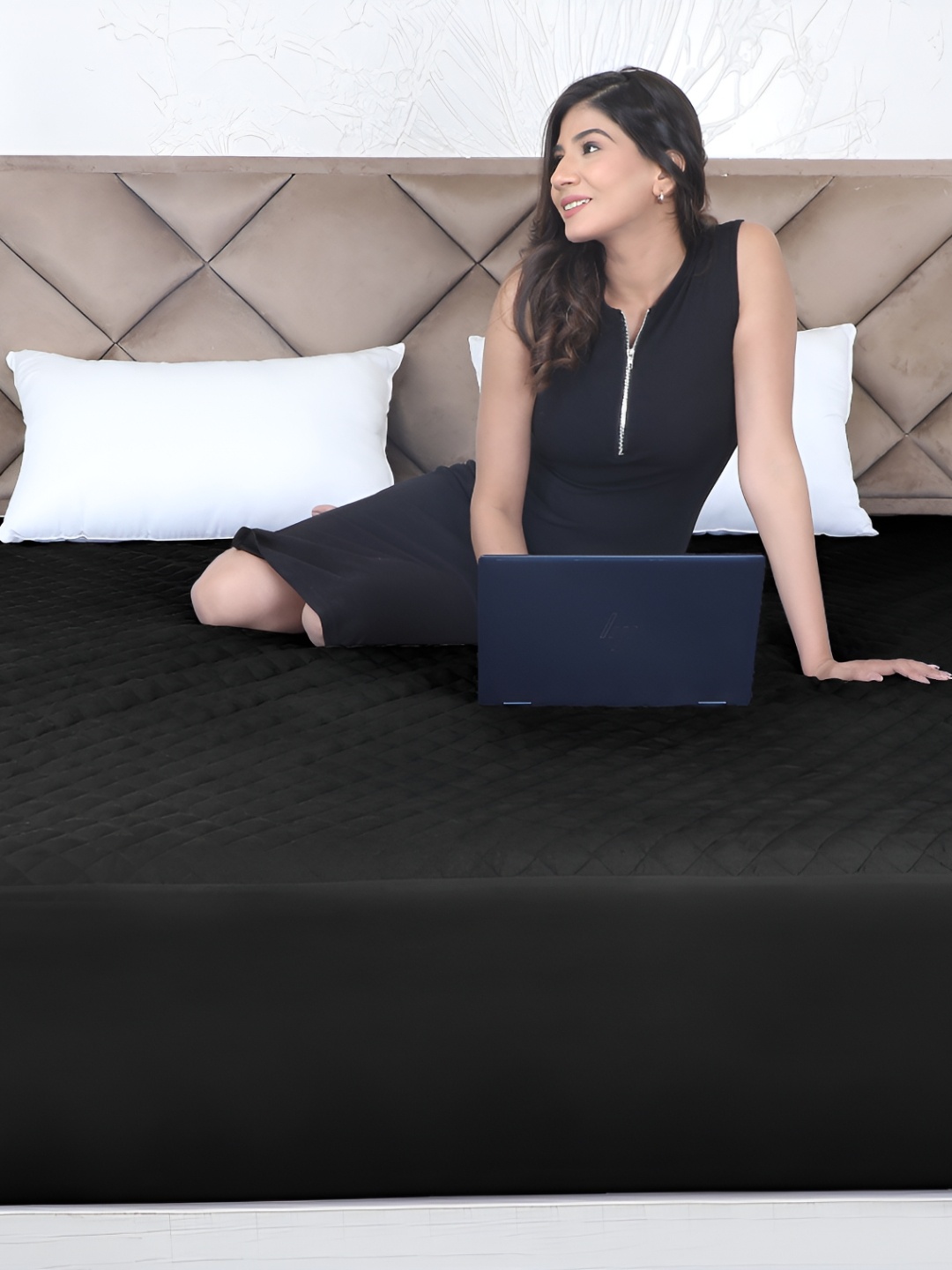 

AJISH Black Quilted Waterproof Queen Size Mattress Protector