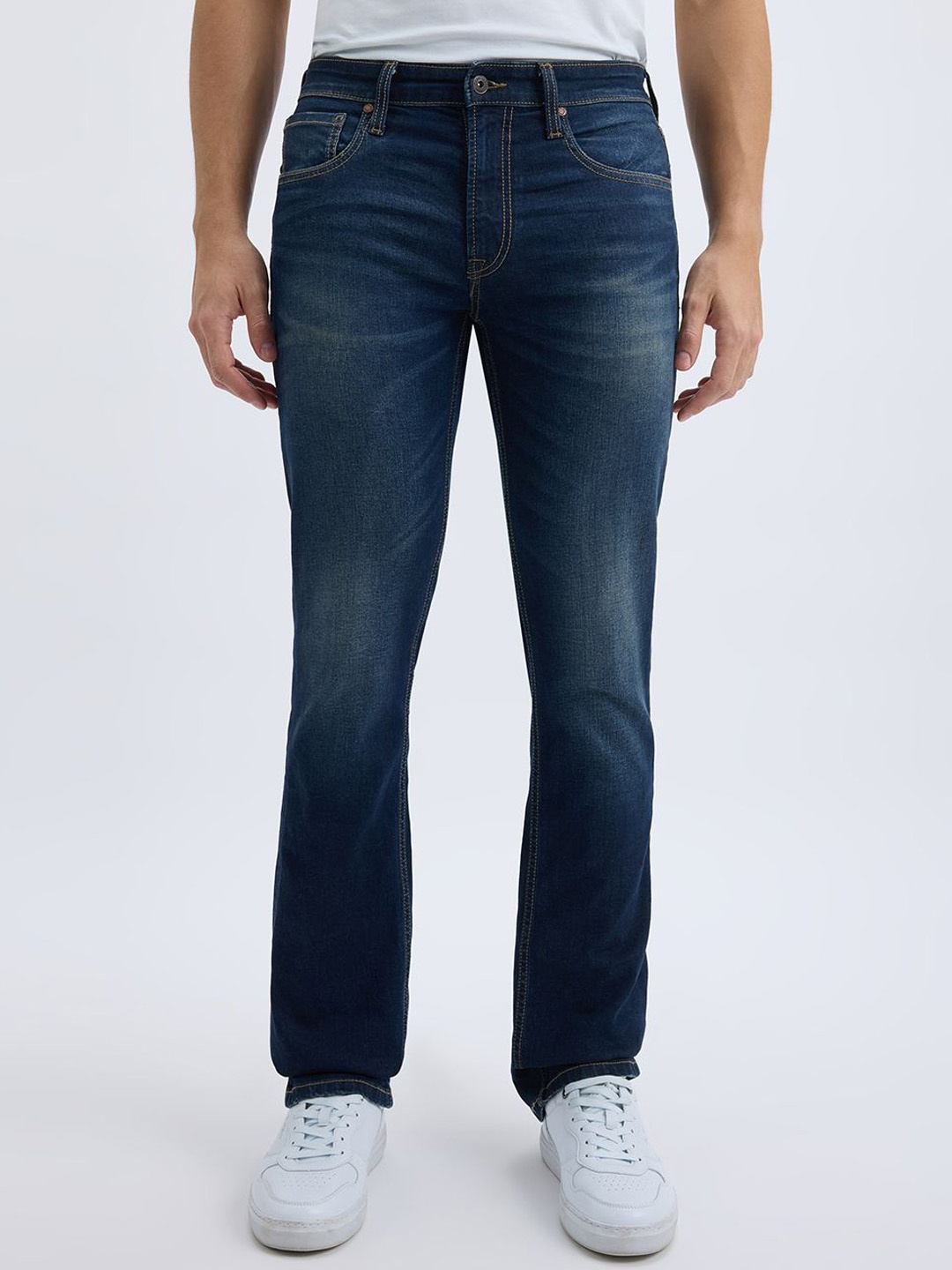 

Pepe Jeans Men Holborne Straight Fit Light Fade Stretchable Jeans, Blue